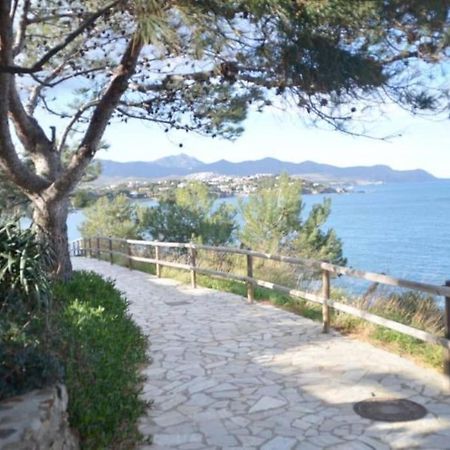 Residence Avec Piscine Face A La Mer, 1Ere Ligne Llanca Luaran gambar